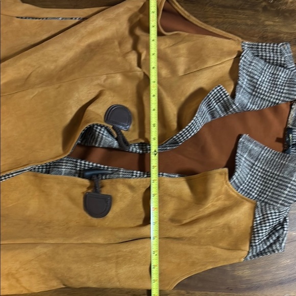 Radzoli Tan Sleeveless Vest with Flared Silhouette faux suede - Picture 9 of 11